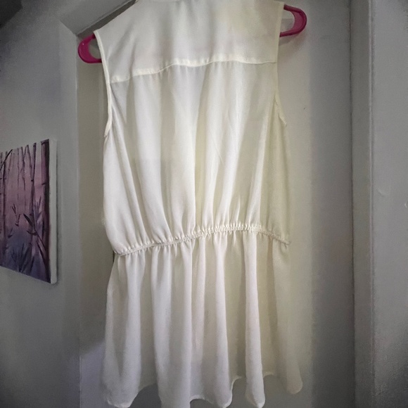 Lace pants and sheer top - Picture 6 of 6